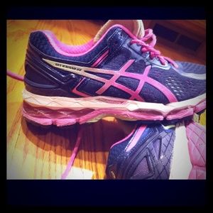 Ascis women's tennis shoe sz 7